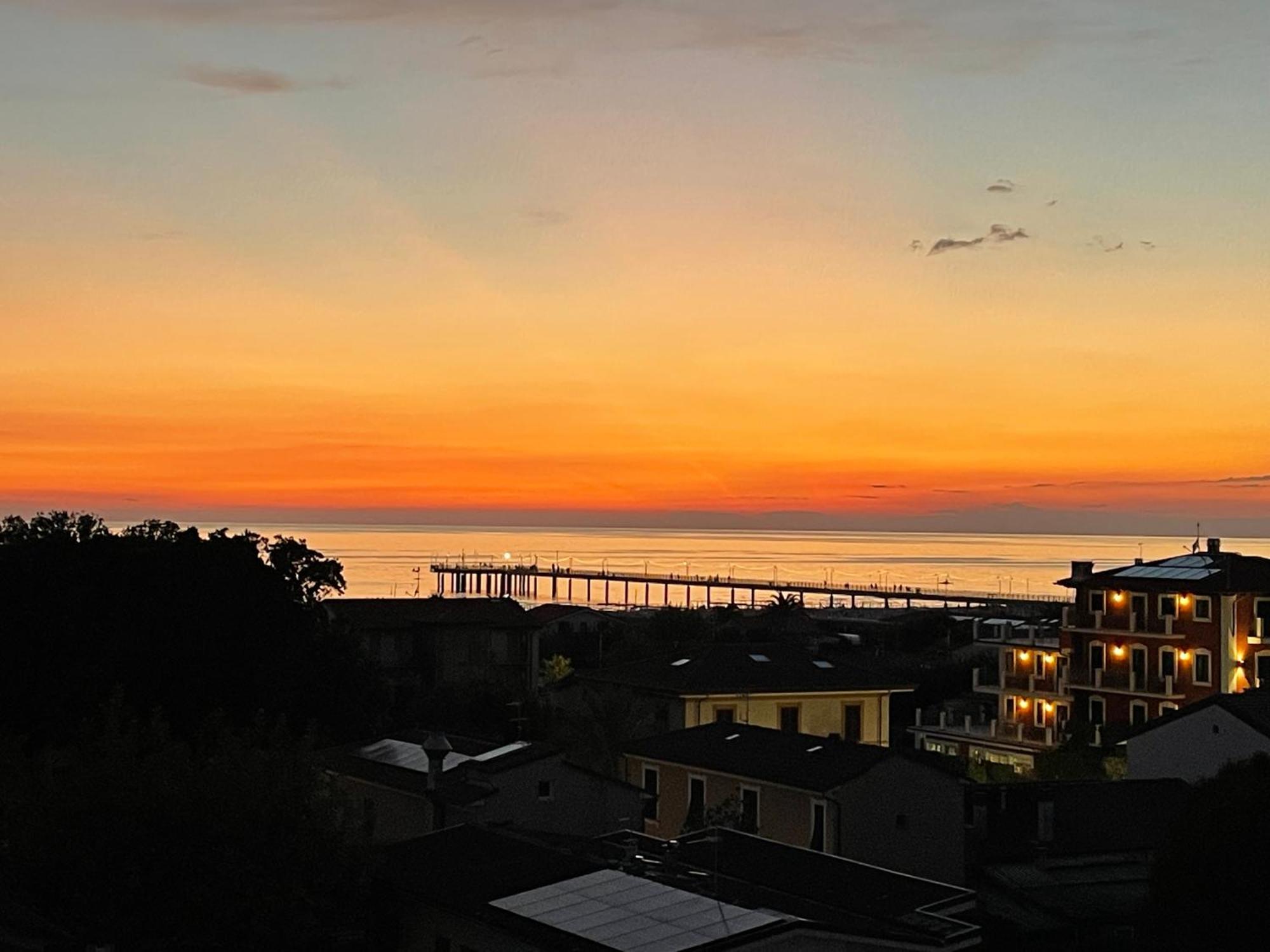 Hotel Villa Barsanti Pietrasanta Kültér fotó
